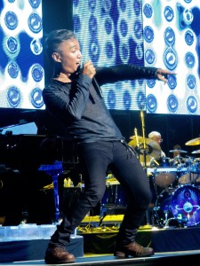 Arnel Pienda 2015 Photo Ron Roxtar